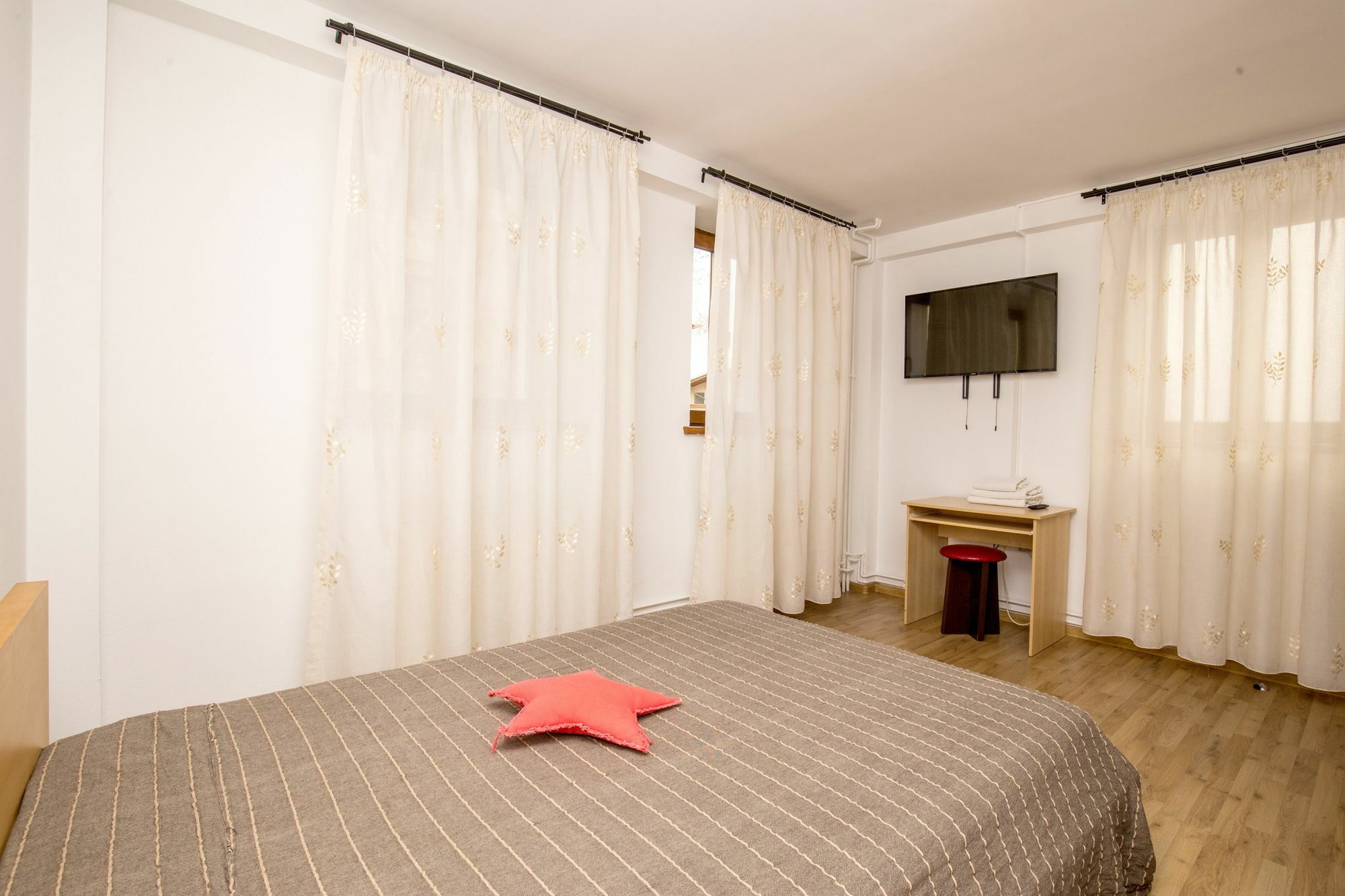 Vatra Accommodation Bucareste Exterior foto
